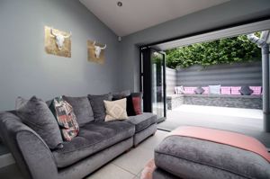 Photo 7- click for photo gallery